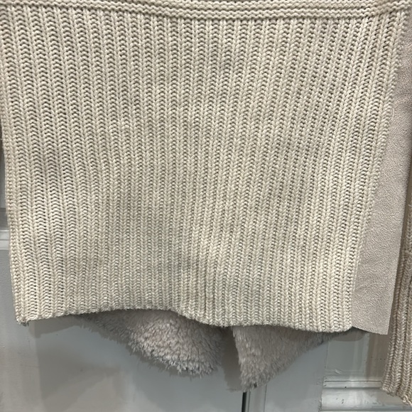 Piperlime Cream Faux Fur Sweater Cardigan Size XS - Picture 10 of 14